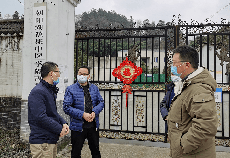 人员|县领导袁雪峰、汪涛督导集中隔离点和医疗机构疫情防控工作
