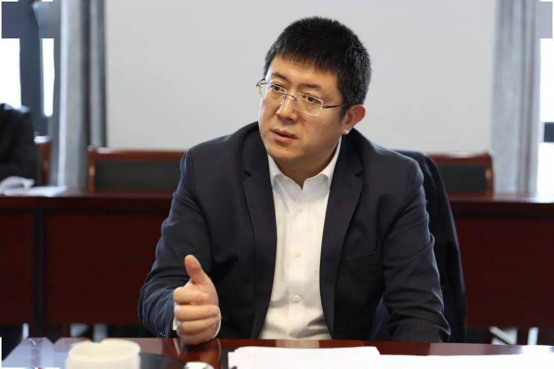 单向前在无为接待企业家