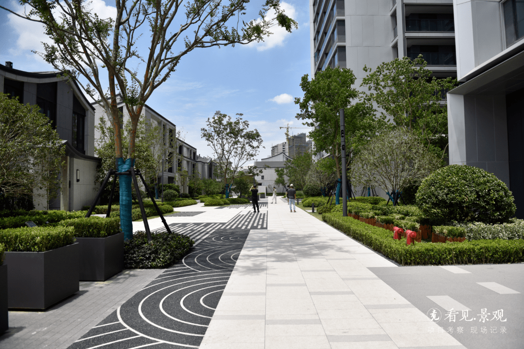 别出心裁的透水铺装:百变石子