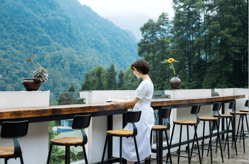 都江堰|青城后山这家温泉民宿，日式庭院，超大露台，私房美食......带你住进山野里~