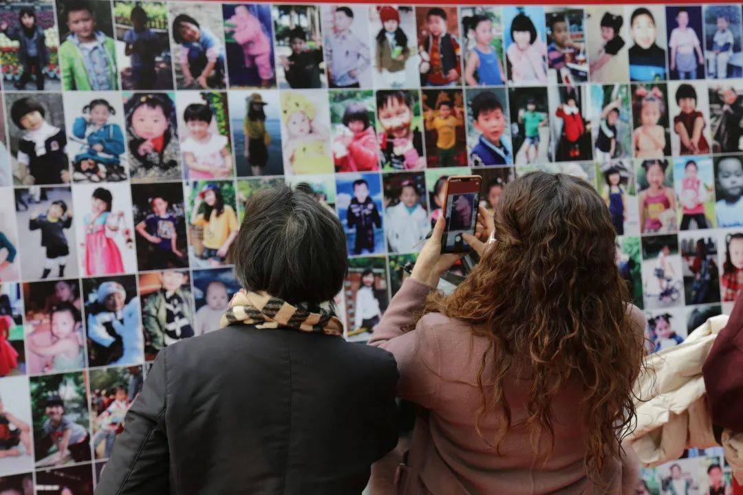 成人礼十八而志青春行向阳花开少年情