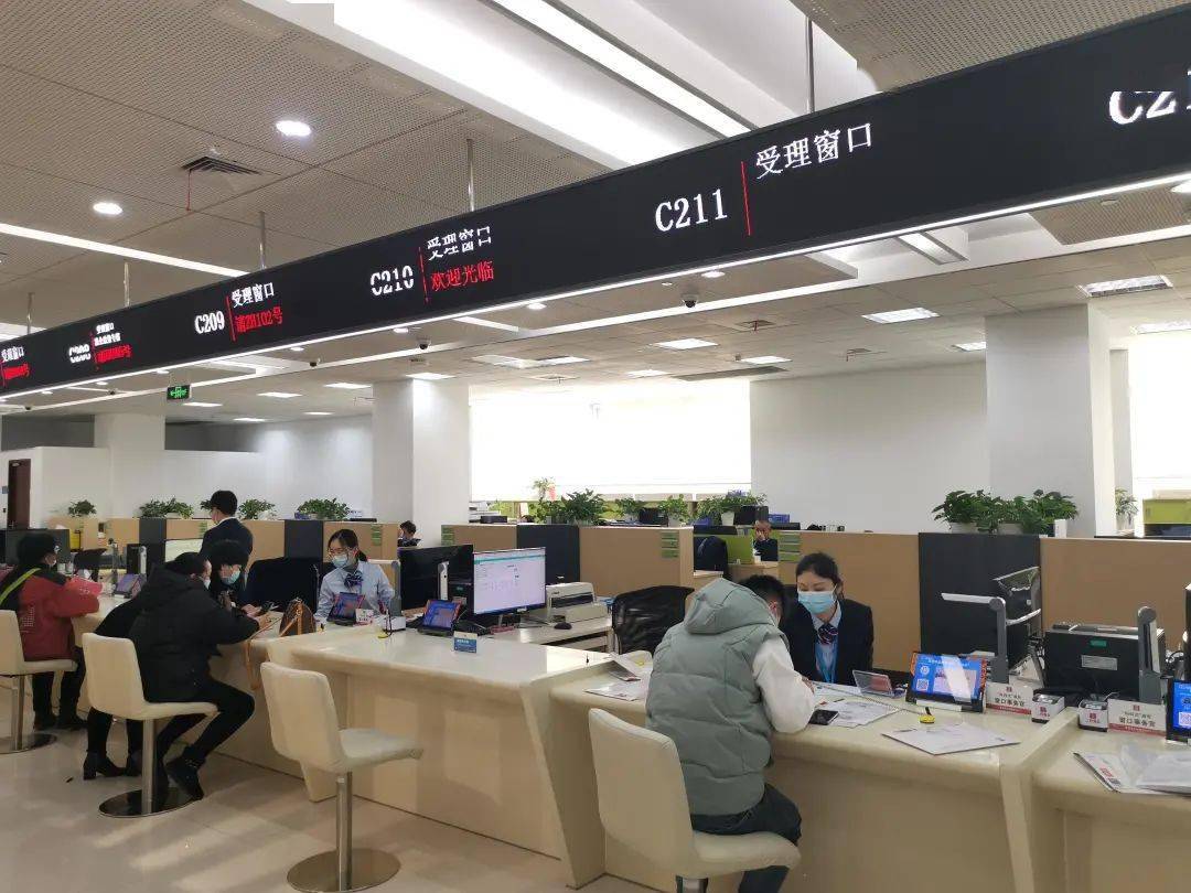 即来即办奉贤区行政服务中心创新推行窗口事务官