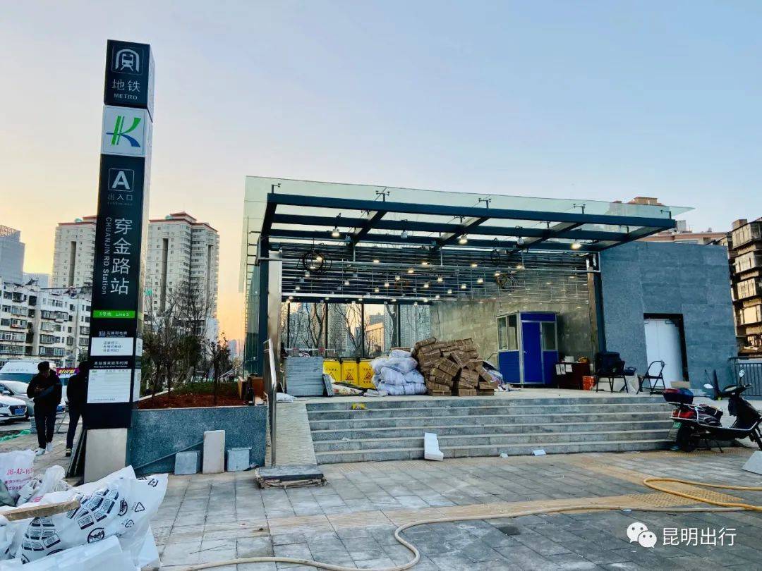 部分立柱亮灯昆明地铁5号线有了新消息