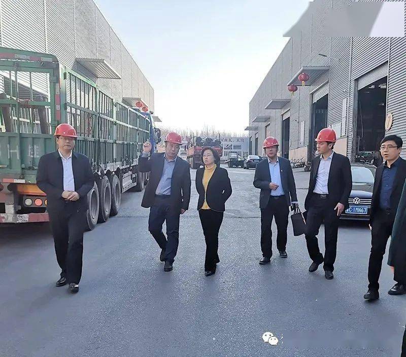 淄博市周村区长李晓红调研伟业不锈钢屋顶,六安市金安区法官参观晓阳