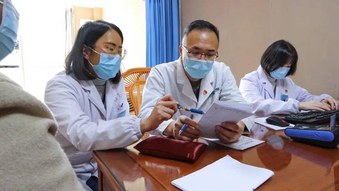 全国中医肿瘤医疗中心主任朴炳奎教授学术继承人.