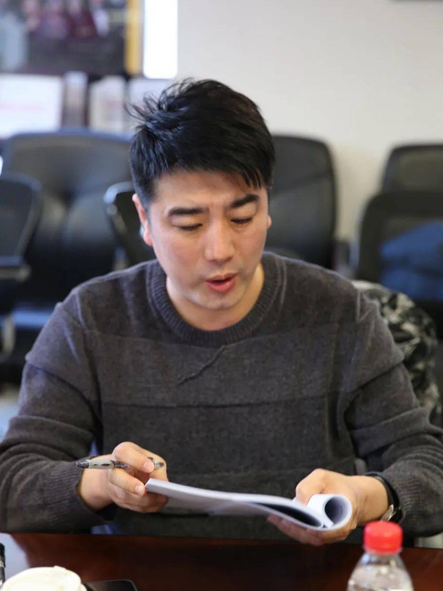 滕海宁(滕启刚儿子)开始进棚录制广播剧《这是你的忠诚》最新消息敬请