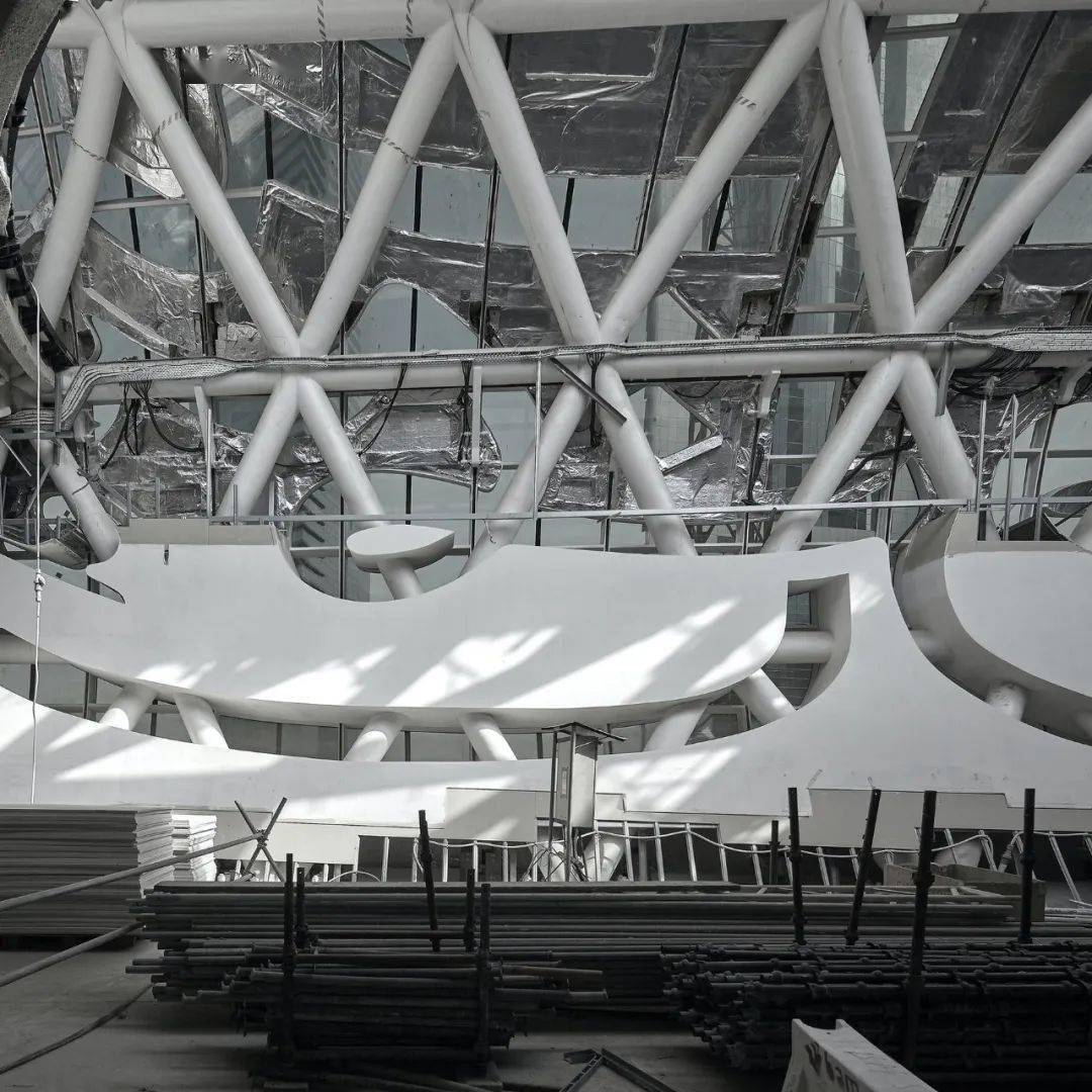 迪拜迪拜新地标 | 未来博物馆已开放，77米高建筑室内无一根柱子