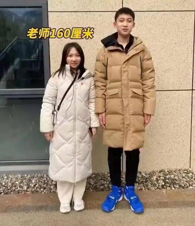https://p3.itc.cn/q_70/images03/20220305/5e42d9ac8ba440568fe7e030ea8d0969.jpeg