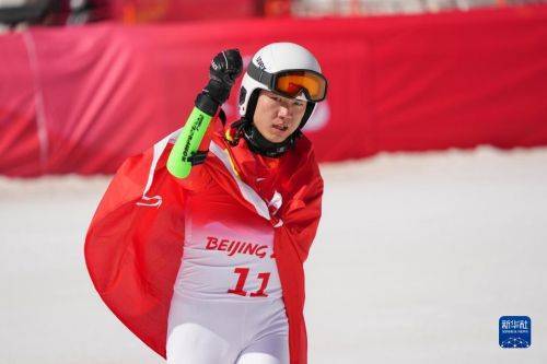 孙艳龙|残奥高山滑雪男子超级大回转（站姿）赛况 梁景怡夺得金牌