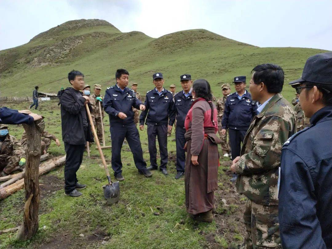 铁肩担正义大爱铸警魂全国公安机关二级英模卓尼县公安局车巴分局局长