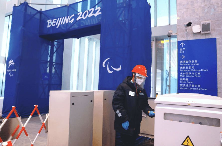 要进行27个比赛项目颁奖仪式的“雪晶宫”，如何保证可靠供电？