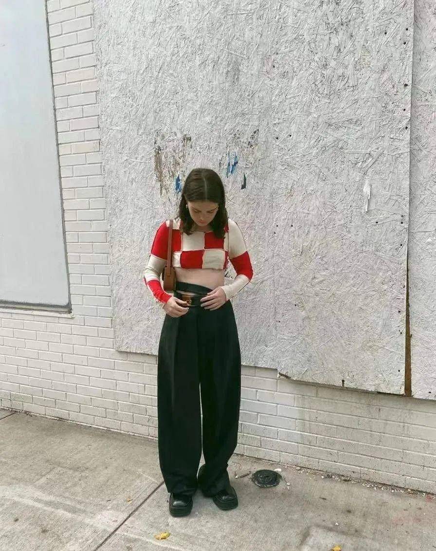 Susie 为什么衣柜那么满，却还是没衣服穿？