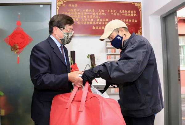 刚获“国家级”荣誉!这位“雷锋侠”又将启程去哪儿?_张志勇_瑶芬_云南