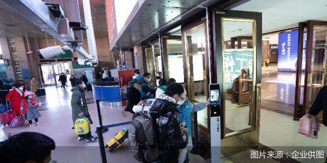 技术|金色冰雪｜ 学习3000小时、1秒识别 机器人身上有点功夫