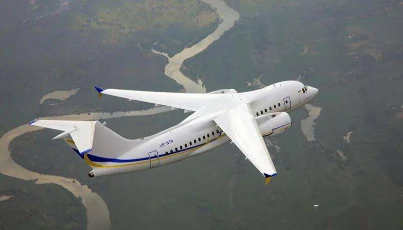 安东诺夫设计局的安-158客机安-70运输机,在俄罗斯放弃之后乌克兰