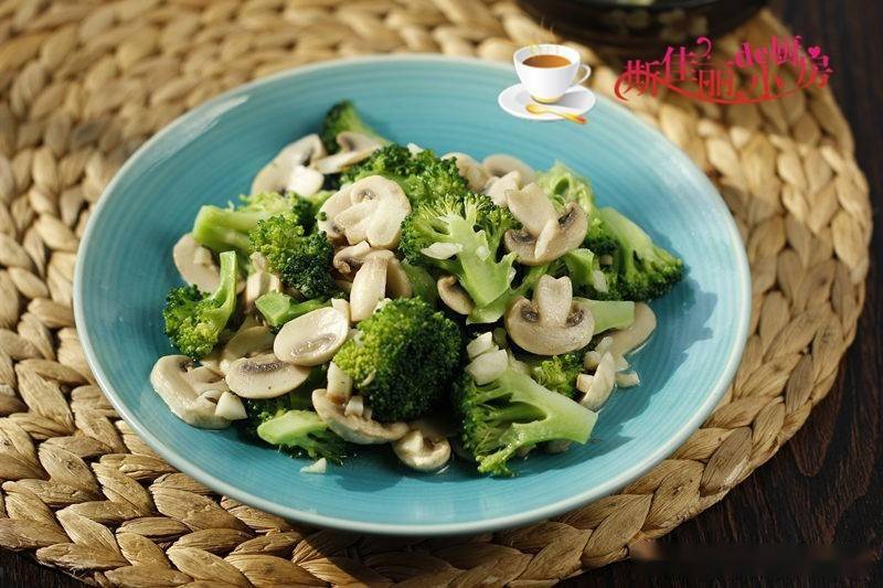 干丝今日三八节，女人要多吃这八种食物，细腻水嫩肌肤，素颜也美哒哒