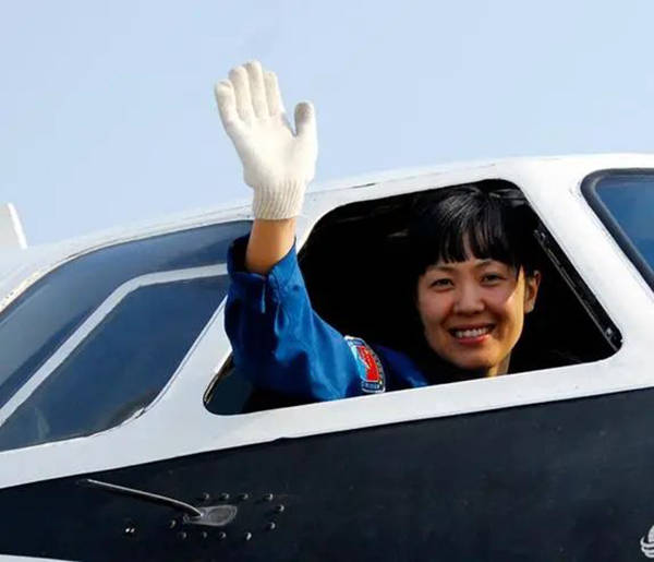 今日主角｜ “她”出场，自带BGM