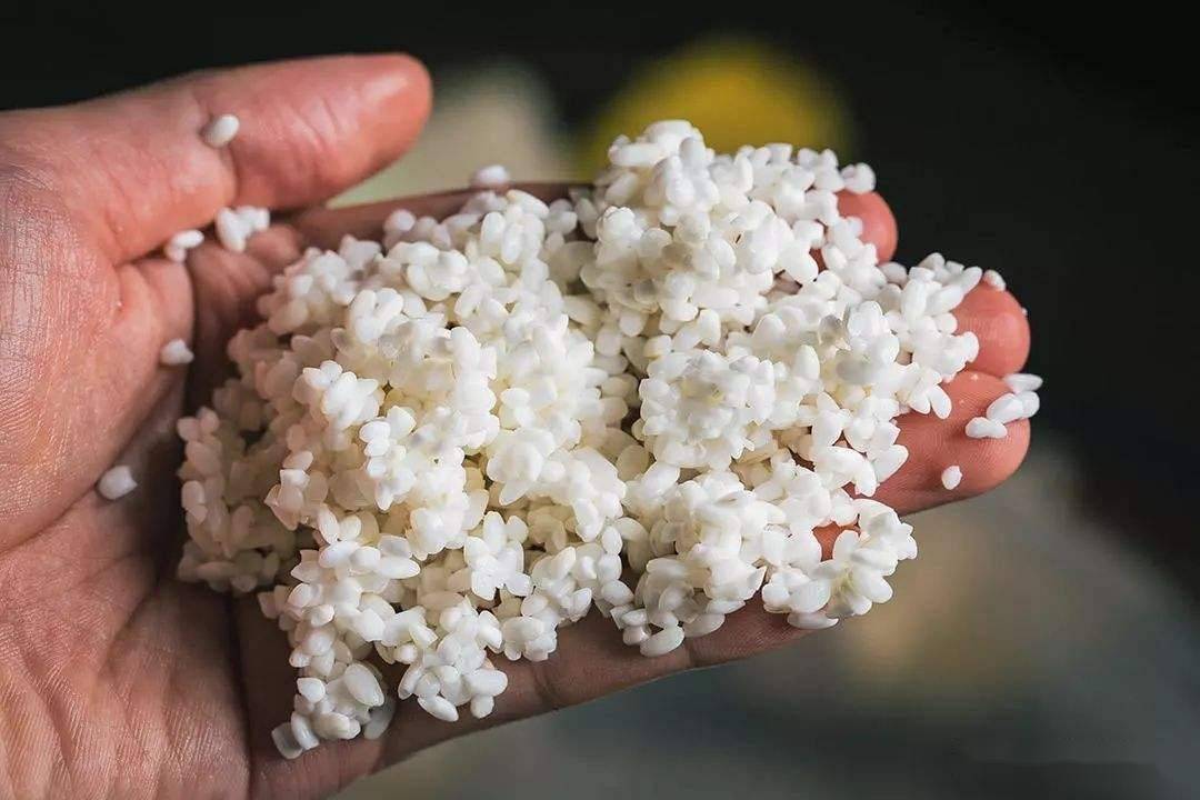 买散装大米别光对比价钱这4种有毒大米不要买建议收藏