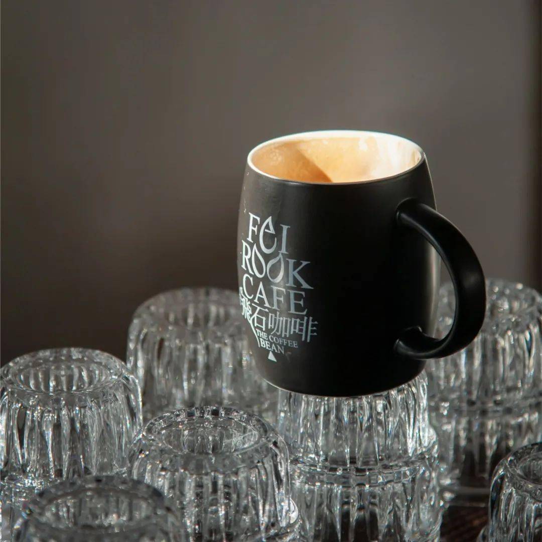 飞石咖啡致敬了不起的女子力