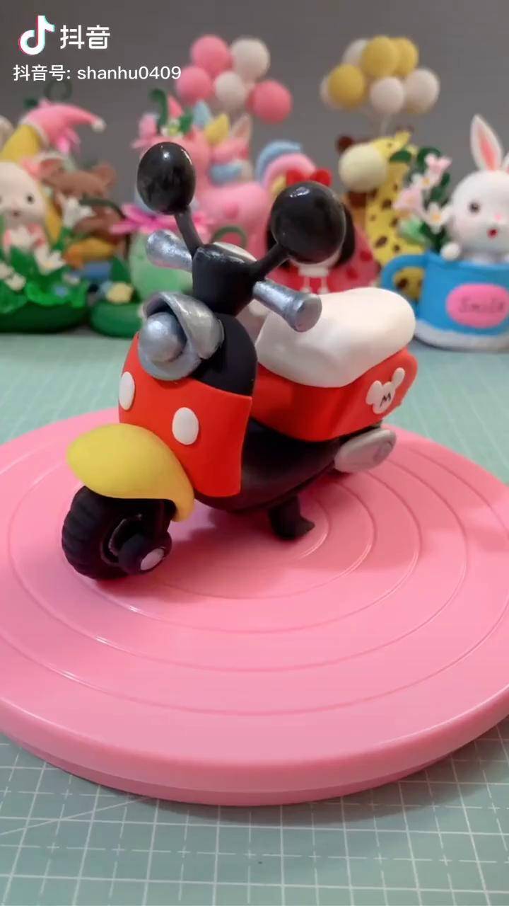 好纠结视频长了没人看短了不完整好难超轻粘土小摩托有没有人看呐不要