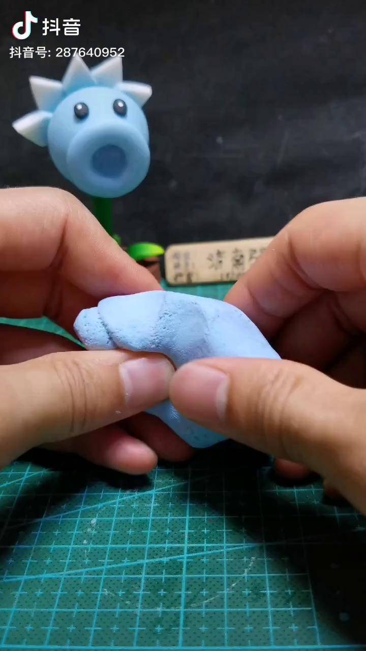 粘土手工植物大战僵尸寒冰射手植物大战僵尸粘土手工面塑非遗泥人