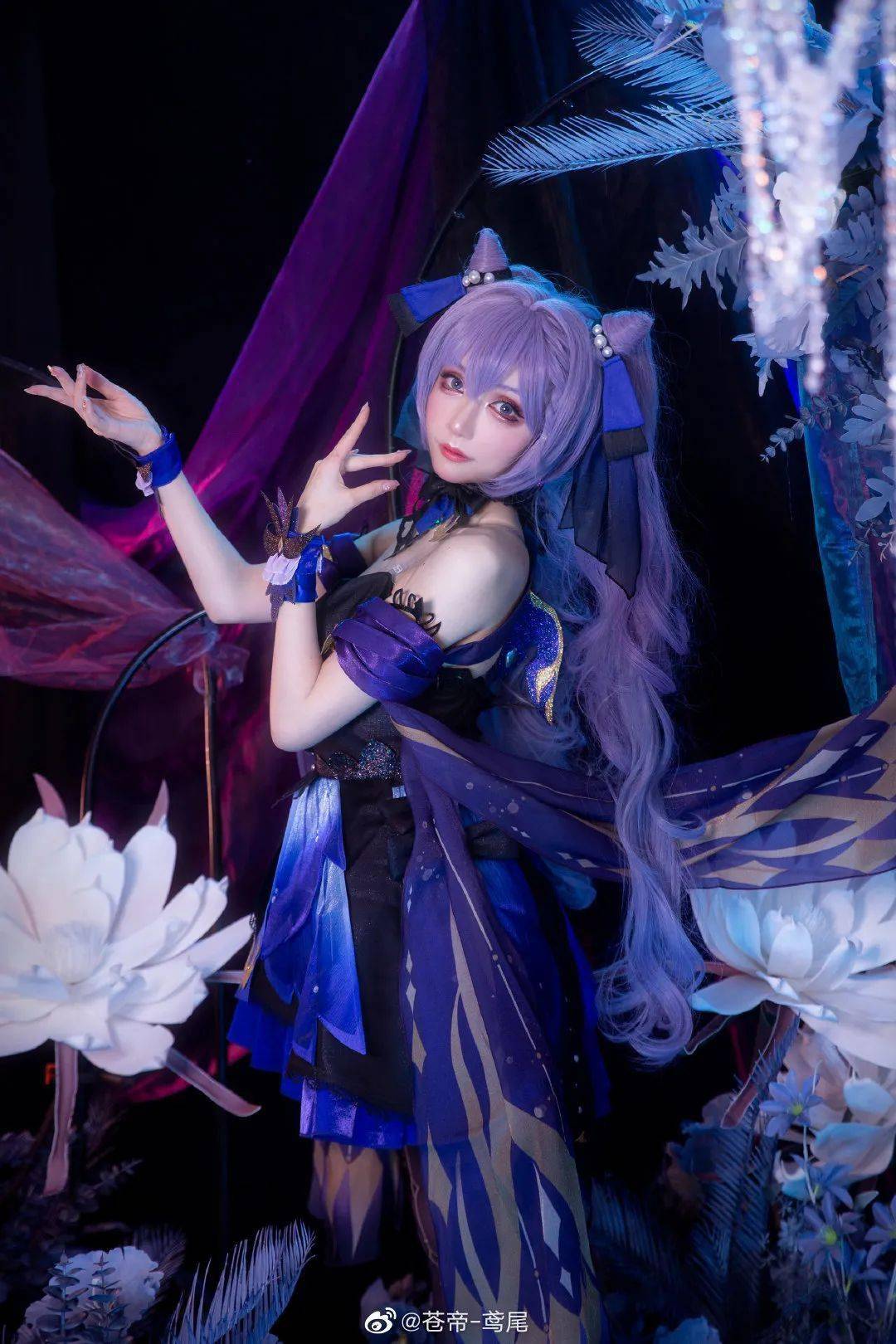 二次元cos霓裾翩跹少女