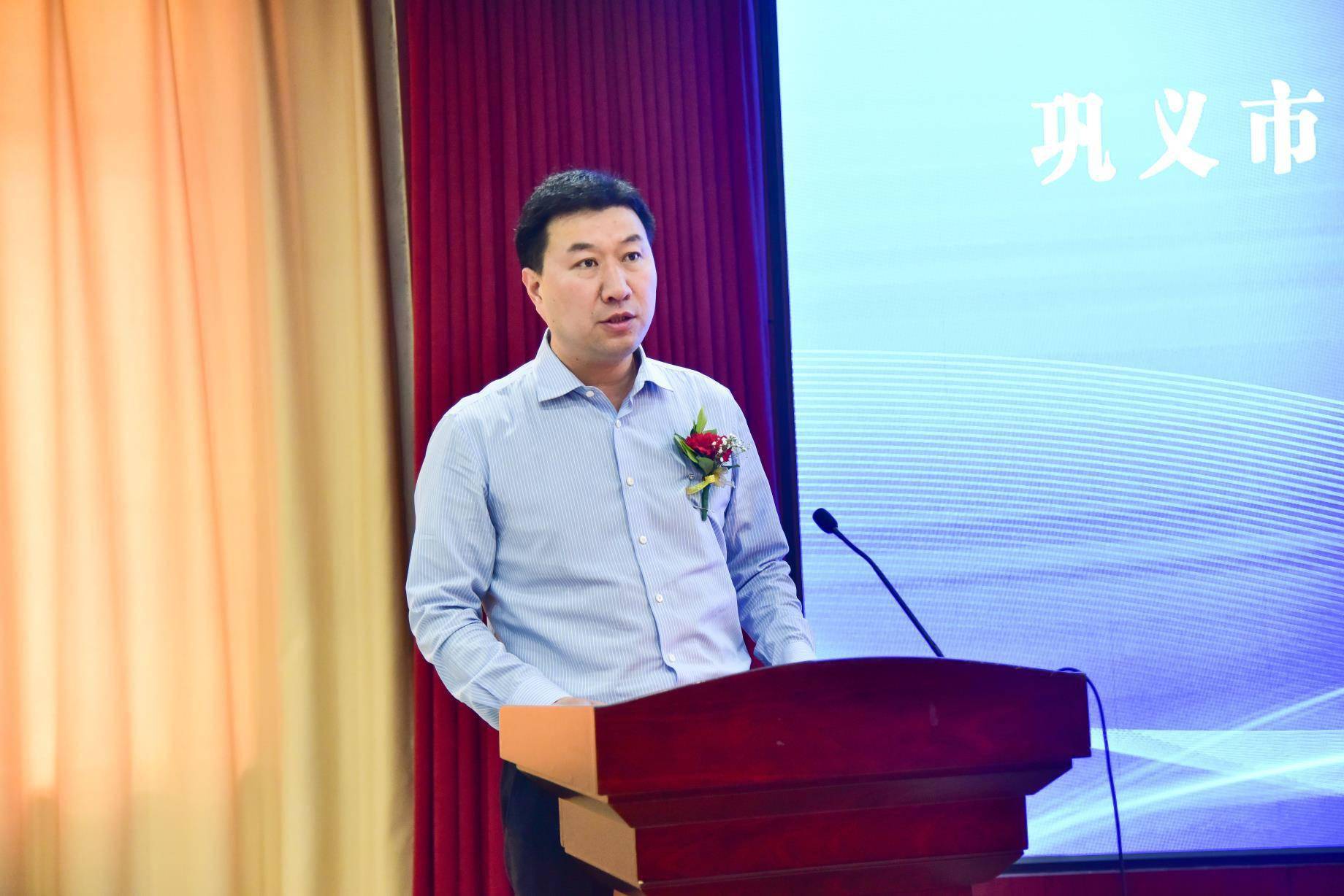 巩义市委副书记,市长张东辉在致辞中说,今年以来,巩义市加快"走出去"