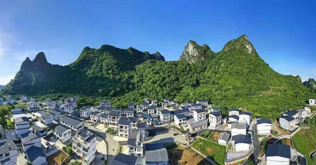 美翻了我们的村镇