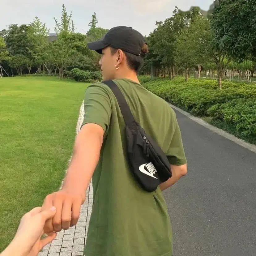 情侣头像biu特别爱的情侣头像