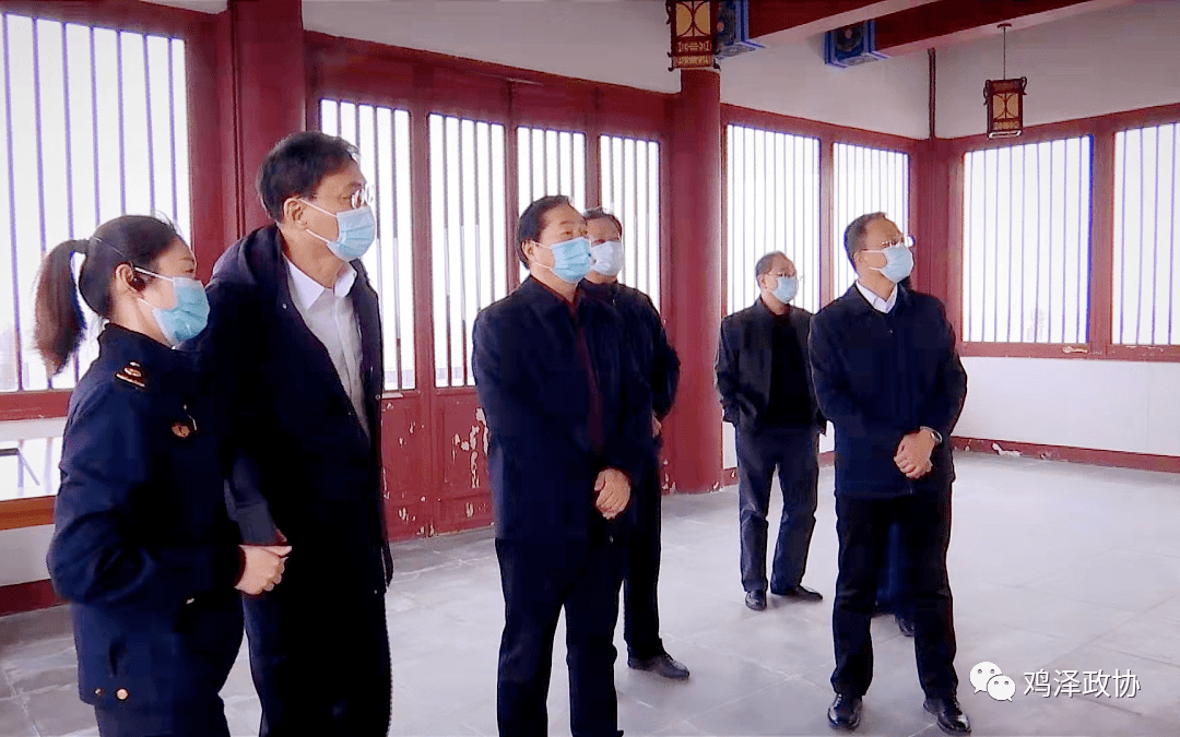 县委书记李东健等县领导介绍了鸡泽经济社会发展尤其是项目建设,文化