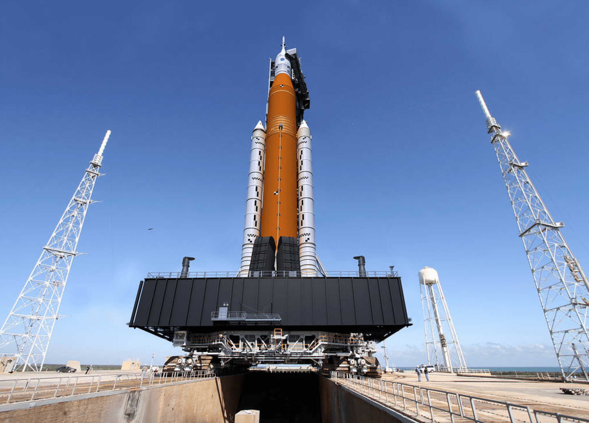 马斯克晒大火箭运载能力：星舰最高可发射300吨有效载荷