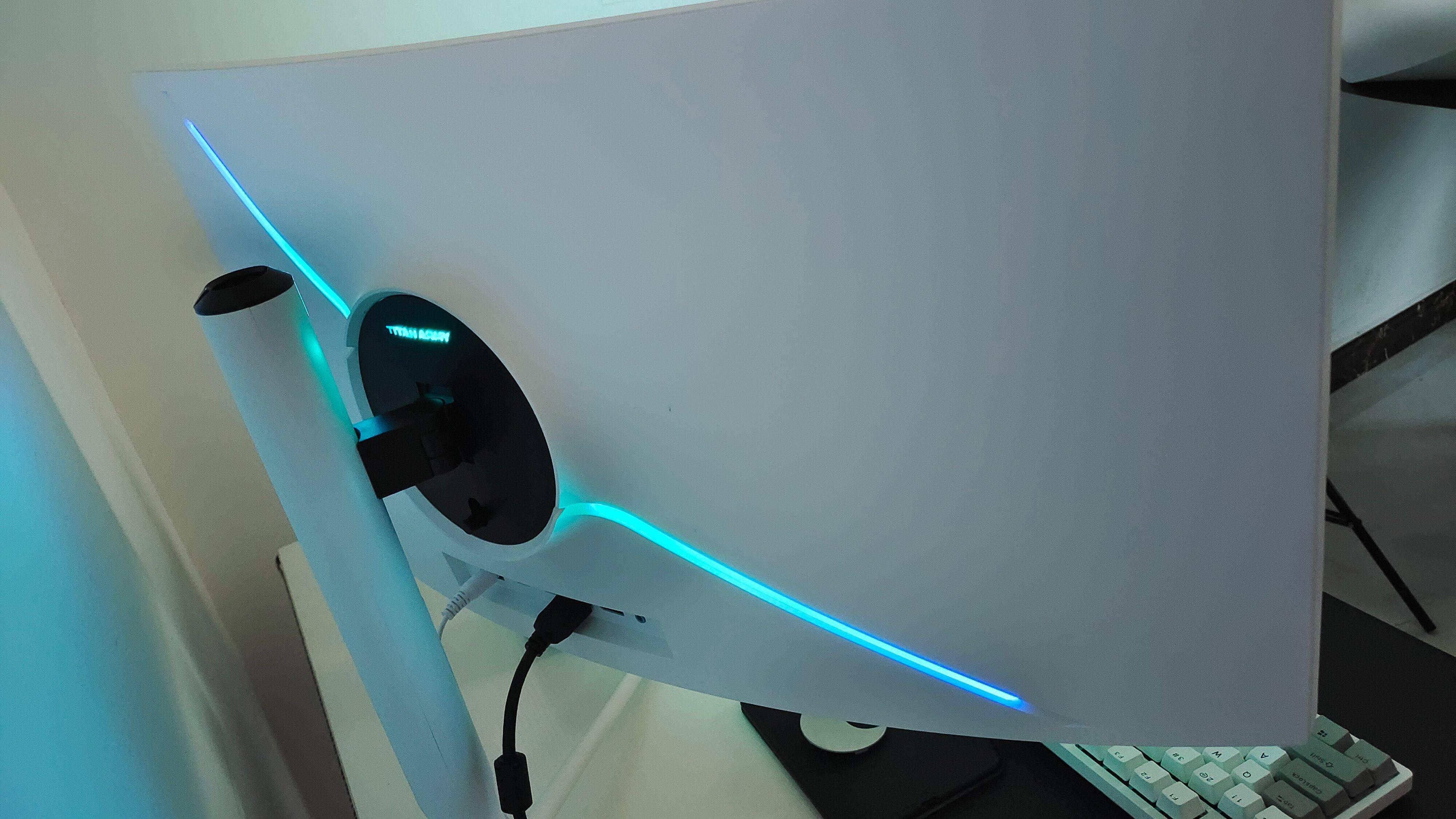 办公利器游戏外挂首款曲面带鱼屏泰坦军团a30qr为何选它