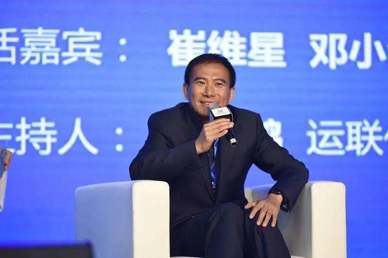 创业26年,给员工发5000万黄金之后,52岁"厦大首富"遗憾离场_崔维星