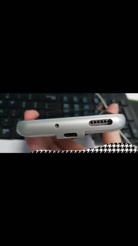网络|物理外挂：适配华为 P50 系列的 5G 手机壳曝光