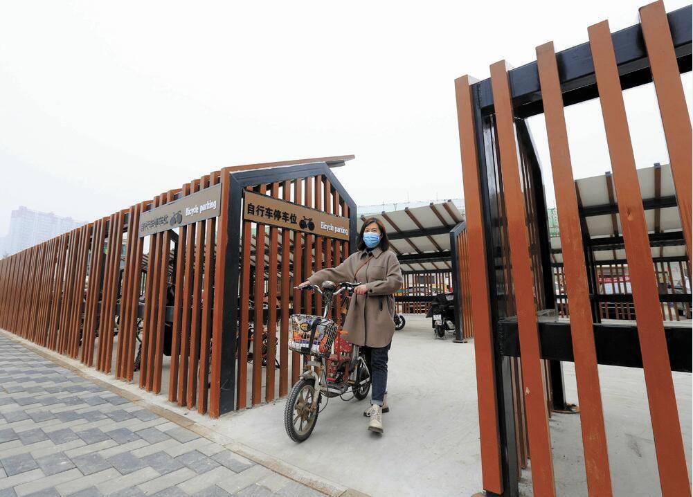 细心的市民会发现,在石家庄市胜利北街庄窠·铁道大学地铁站和柳辛庄