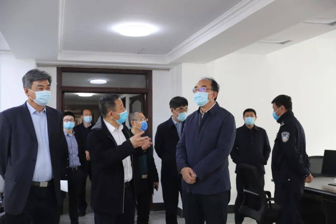 庄河市委书记申守勃调研疫情防控工作