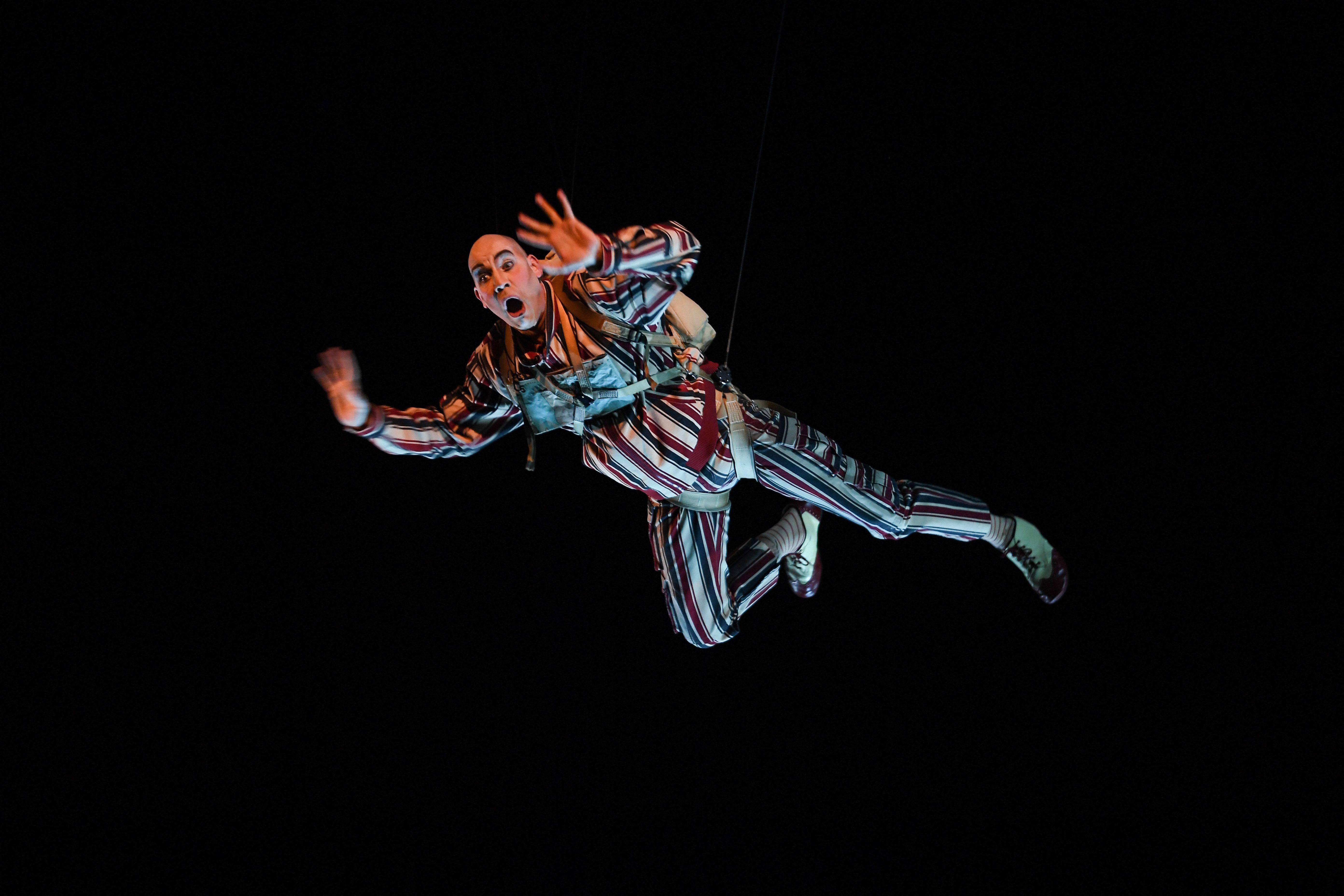 太阳马戏团将在西班牙演出《卢西亚》_新华社_巴塞罗那_杂技表演