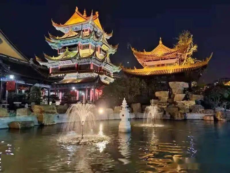 2015年11月15日,经上级批准,南通福田寺举行晋院升座大典,智峰法师