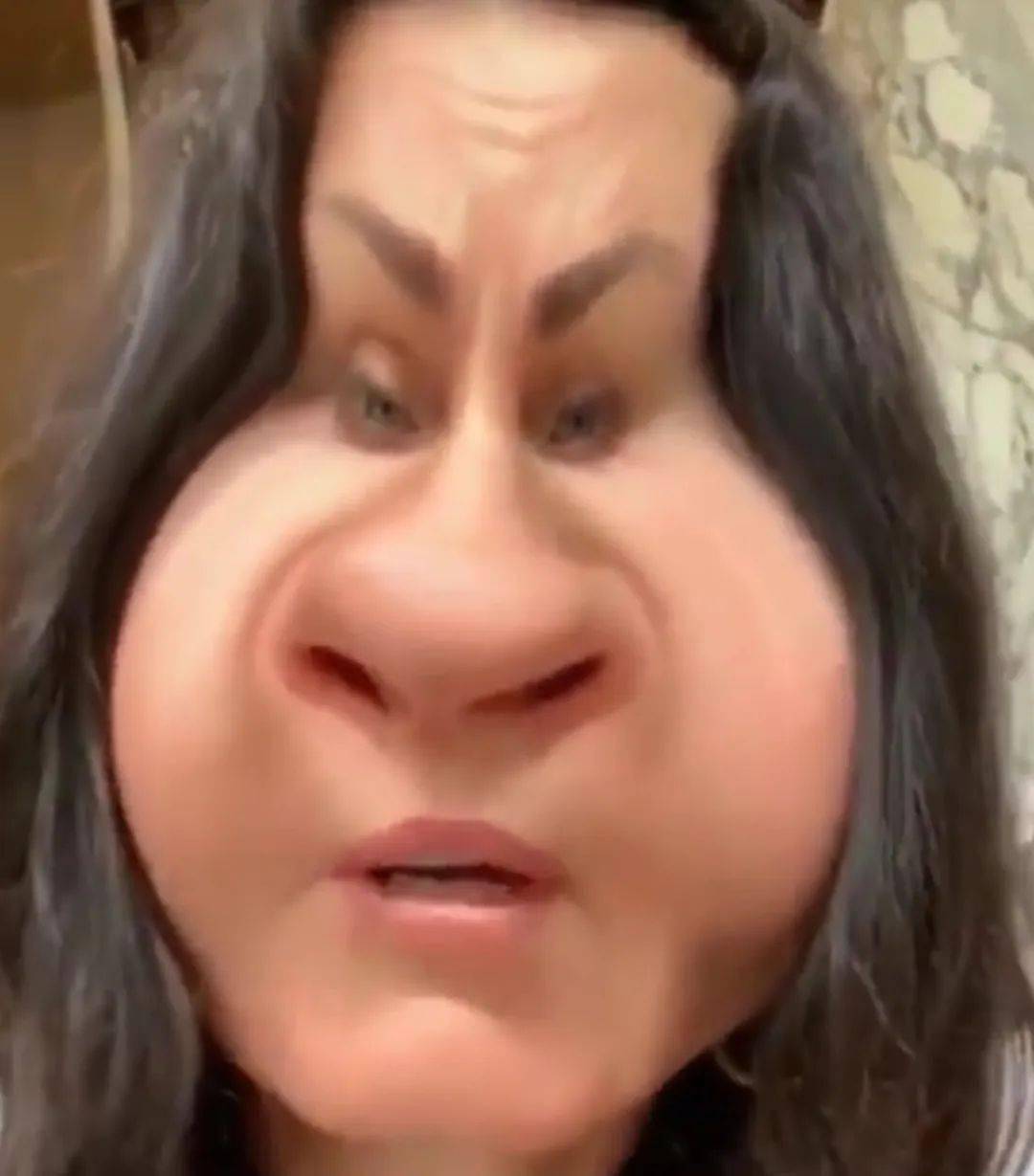 all|《老友记》最美艳女主角,自嘲整容上瘾“假脸怪”:她明明有一个最有趣的灵魂