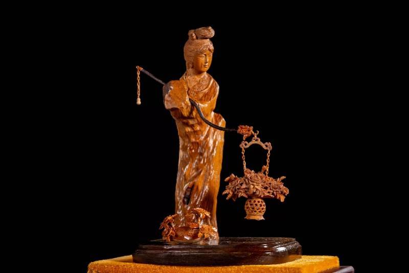 传统|别人搞金融我要做榄雕！广州非遗新生代让榄雕变身网红好物