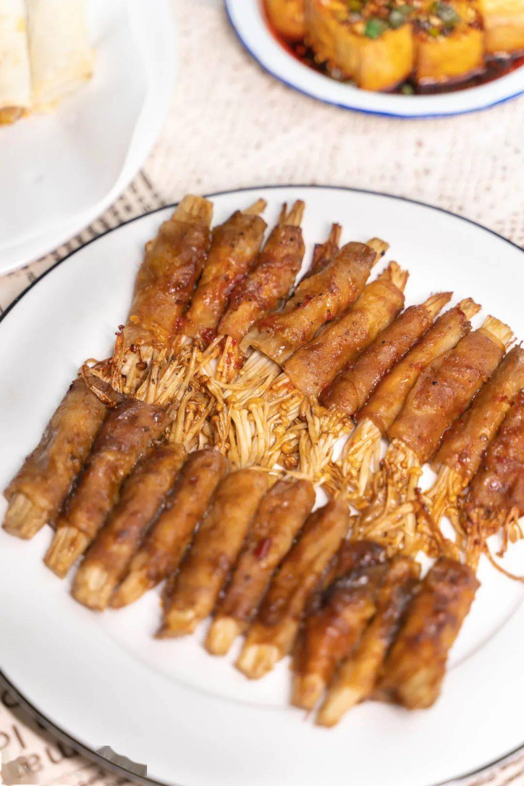 「 金针菇肥牛卷 」