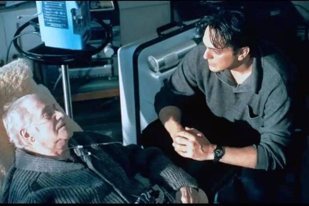 《相约星期二》|爱,死亡与生活_莫里_米奇_电影