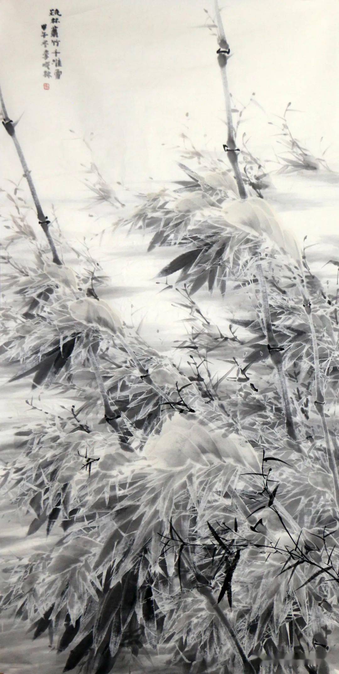 价格:协商尺寸:136cmx68cm名称:花鸟作者:李成林作品来自画家本人