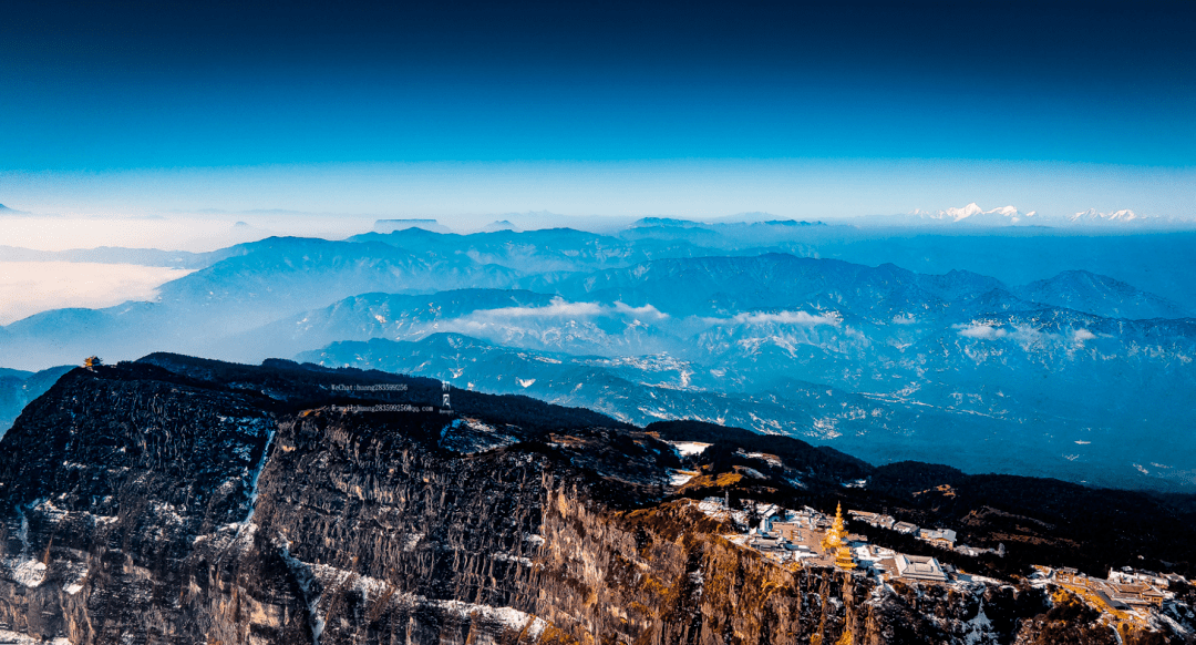 从一到万藏着数不尽的乐山美景