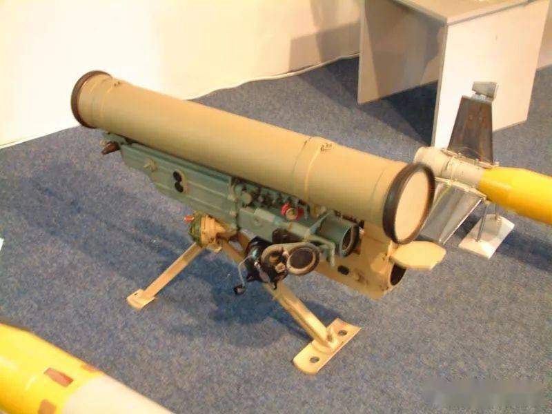 9k111"巴松管"反坦克导弹,北约称为at-4"塞子.