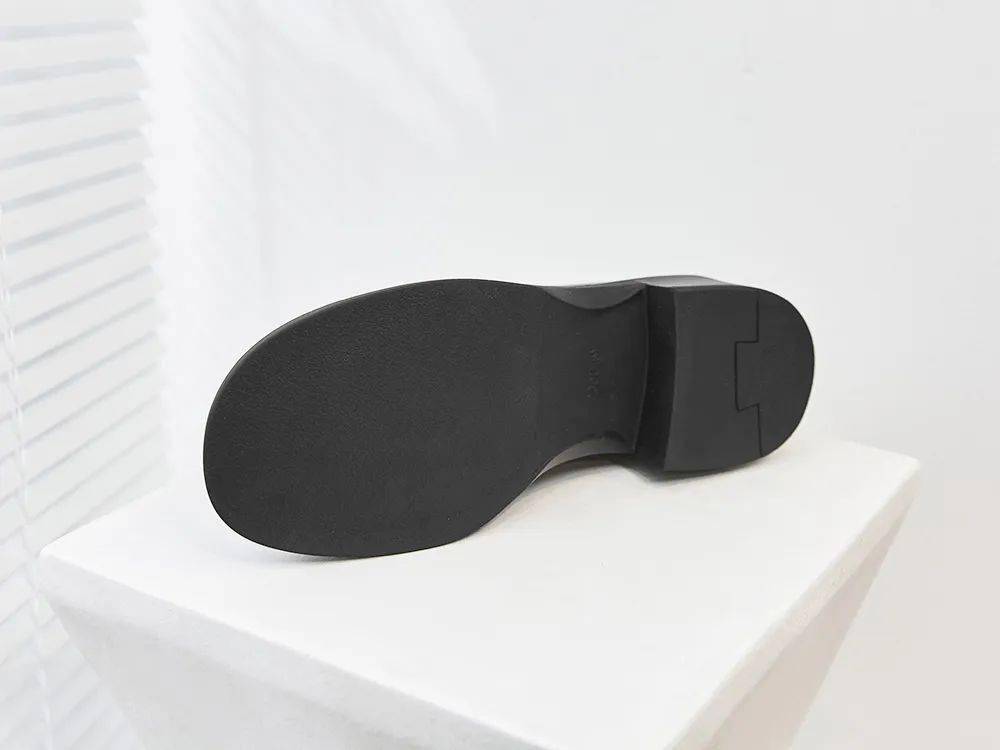 特惠价春天必入的两双鞋，百搭又好看