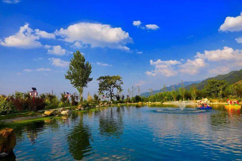 世外桃源潼关上善村云在水中飘人在画中游