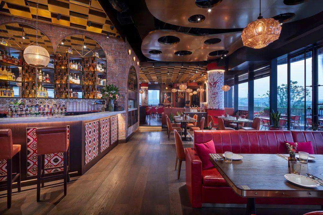brownstonetapasbar布朗石西班牙餐厅酒吧在浓郁的西班牙风情中品尝