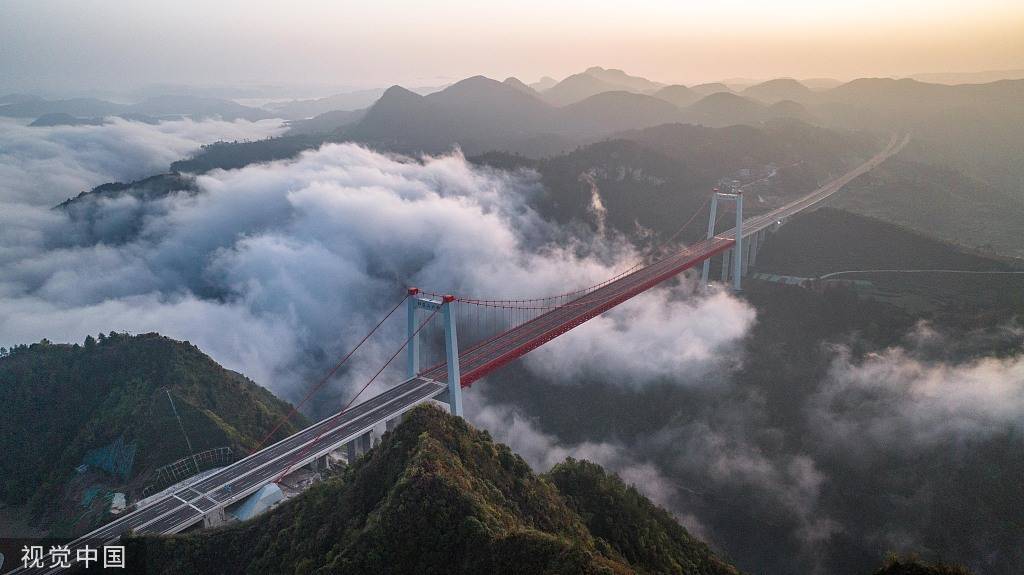 美景|贵州黔南：贵黄高速公路晨雾飘绕 美景宜人