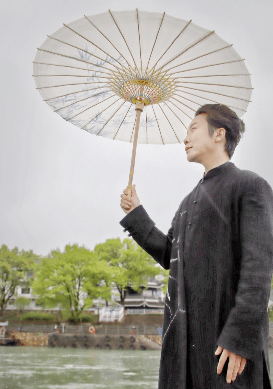 国风美男水墨丽水妙